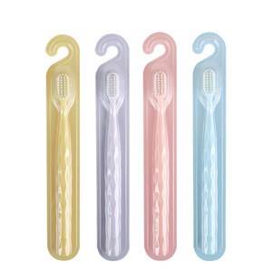 Cepillo de Dientes Sakura para Adultos con Cerdas Suaves, Portátil, para Viajes, Cuidado Bucal, Paquete Individual - Product Image 5