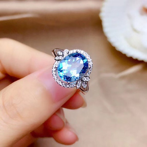 Anello Elegante Vintage da Donna con Accenti Blu, Gioiello Scintillante in Lega Regolabile, Stile Moderno, Idea Regalo - Product Image 1