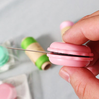 Magnetische Nadelbox in Macaron-Farben mit Nadelkissen und Nadelschärfer für Kreuzstich-Stickerei-Werkzeuge