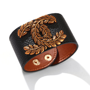 <span class=keywords><strong>Bracciale</strong></span> in Pelle Largo e Alla Moda <span class=keywords><strong>con</strong></span> Motivo Floreale, Bottoni Colorati e Decorazione in PU, Unisex, Modello Yiwu QNW2713 - Product Image 5