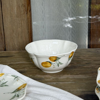 Vaisselle en céramique française aux motifs de fruits frais, assiette à dessert pour le thé de l'après-midi avec bord ondulé irrégulier