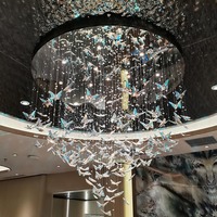 Lampe suspendue pour salon, décoration de luxe moderne, forme de papillon, lustre en cristal LED pour plafonds hauts