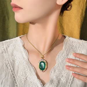 Vintage Jewelry Eco-friendly <b>Copper</b> Gold Plated 18*25MM Oval Shape Emerald Zircon Pendant Necklace for Evening Banquet Wear - Product Image 2