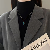 Collier pour femme en acier inoxydable plaqué or 18 carats, style vintage, avec pendentif ovale en agate naturelle, idéal pour un anniversaire