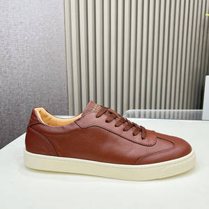 รองเท้าวิ่งลำลองหนังวัวผูกเชือกสำหรับผู้ชาย ขายส่งจากโรงงาน รองเท้าบอร์ดคุณภาพสูงใส่สบายสำหรับทุกฤดูกาล สไตล์เดินเล่น - Product Image 2