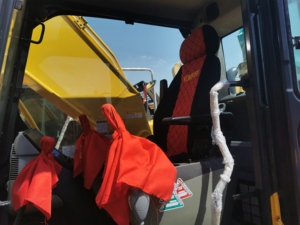 Excavadora de cadenas KOMATSU PC200 usada en oferta, capacidad de cazo de 0.8m para trabajo pesado - Product Image 6