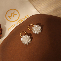 Pendientes de flores de mujer bonitos y personalizados, a la moda de acero inoxidable pendientes de aro, pendientes de plástico