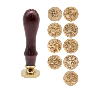 Perles de <span class=keywords><strong>cire</strong></span> en laiton avec manche en bois pour <span class=keywords><strong>sceau</strong></span> de <span class=keywords><strong>cire</strong></span> personnalisé avec votre propre logo - Product Image 1