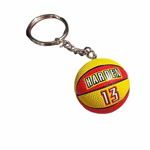 Çin üretici kauçuk basketbol topu top anahtarlık spor hatıra hediyeler ekipleri Logo yumuşak Pvc anahtarlık anahtarlık 3d basketbol