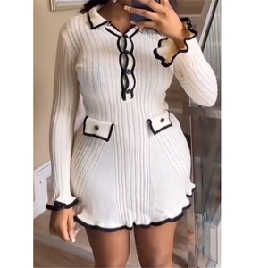 Modisches Frühling-Herbst Freizeitkleid Farblich Abgesetzt mit Revers V-Ausschnitt Lange Trompetenärmel Figurbetontes Strick-Abendkleid Mini - Product Image 3