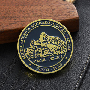 Concevez Votre Propre Logo Plaqué Or 3D Émail Doux Alliage de Zinc Pièce Métallique Personnalisée Voyage en Montagne Américaine Ville Anniversaire Pièces - Product Image 3