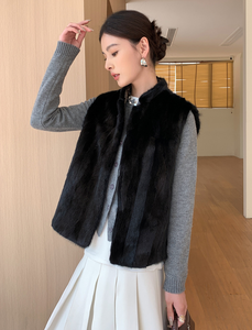 Gilet in Vera Pelliccia <span class=keywords><strong>di</strong></span> <span class=keywords><strong>Visone</strong></span> 100% Nero Classico, Giacca Senza Maniche <span class=keywords><strong>di</strong></span> Alta Qualità, Lussuoso Capospalla in Pelliccia Soffice - Product Image 4
