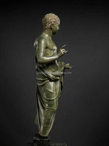 Statua Classica Greca Maschile in Bronzo Verdigris Fatta a Mano a Grandezza Naturale per Esposizioni in Gallerie e Mostre d'Arte Pubblica - Product Image 4