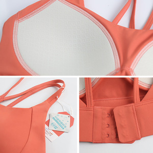 Sujetador deportivo para mujer al por mayor con doble tirante fino, cierre trasero cruzado, acolchado, de soporte bajo, para correr, pilates, entrenamiento y yoga, tipo top corto - Product Image 6