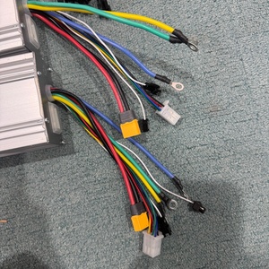 Repuestos para Patinetes Eléctricos: Controlador de Motor Dual Yunli de 12 Mosfets, 60V 50A, con Acelerador de Dedo TF-100 y Pantalla Central - Product Image 6