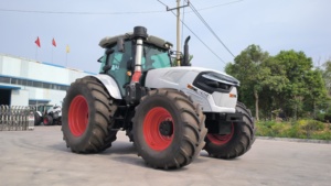 Nuevo Tractor Agrícola 4x4 de 280HP con Tracción en las 4 Ruedas, Modelo 2025, Motor Yunnei Automático, Componentes Principales de la Caja de Cambios Incluidos, 1 Año de Garantía, Digital - Product Image 5