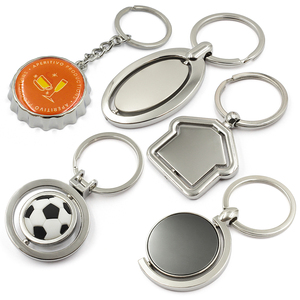 Venta al por mayor de Llaveros Sublimación Casa en blanco grabado con láser Logo Avión Casa Coche Llavero de <span class=keywords><strong>metal</strong></span> Llavero personalizado - Product Image 6