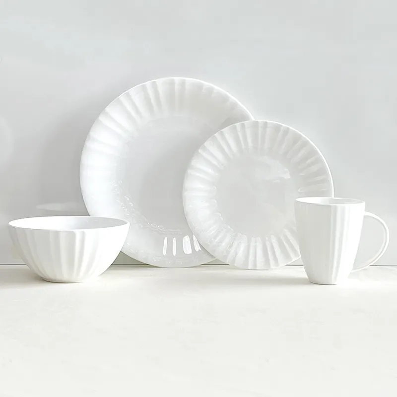 Venda quente logotipo personalizado restaurante casamento branco cerâmica louça porcelana jantar conjunto talheres louça