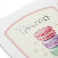 Maßgefertigte Lebensmittelechte Beschichtete Papier-Klebeetiketten Umweltfreundliche Macaron-Etiketten Matt Laminiert Goldprägung Verpackung