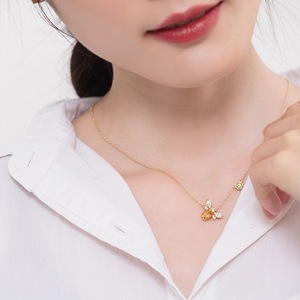 Vente en gros <span class=keywords><strong>LAMOON</strong></span> Bijoux fins plaqués or jaune 14 carats S925 Forme d'abeille animalière Boucles d'oreilles Bague Bracelet Collier pour mariage et fête - Product Image 6