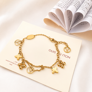 Bracciale di Lusso di Alta Qualità con Quadrifoglio, Gioiello Placcato Oro Ispirato al Design di Marca per Donne, Conveniente - Product Image 4