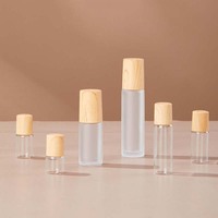 Botol Parfum Kecil 1ml 2ml 3ml 5ml, Botol Kaca Kosmetik untuk Oud Roll on, Botol Minyak Esensial Tipis untuk Rambut dengan Tutup Berwarna