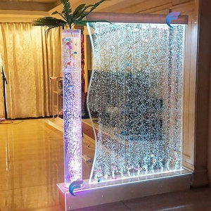 Parete a Bolle d'Acqua in Acrilico a Forma di S con Luci LED a Colori Cangianti, Divisorio per Ambienti - Product Image 1