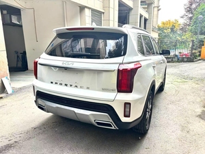 Dongfeng Yueda Series <span class=keywords><strong>2021</strong></span> Smart Run Ace 2.0L Edición maravillosa SUV usado Coche de <span class=keywords><strong>segunda</strong></span> <span class=keywords><strong>mano</strong></span> - Product Image 4