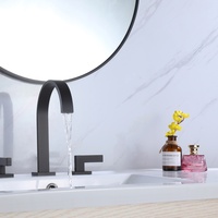 Robinet de lavabo contemporain noir mat 8 pouces à 3 trous, avec bec haut arqué et levier plat carré, à deux poignées