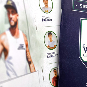 Servicio de Impresión de Folletos Personalizados para Eventos Deportivos de Pickleball, Folleto con Firma de Atleta, Impresión con Encuadernación Rústica y Cosido a Caballete - Product Image 6