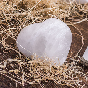 Lampe en <span class=keywords><strong>gypse</strong></span> blanc naturel, cristal de quartz rose, cœur sculpté, <span class=keywords><strong>pierre</strong></span> précieuse, style Feng Shui, faite à la main, décoration de Noël, semi-précieuse - Product Image 3