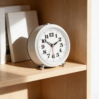 Réveil moderne en plastique à quartz, cadran lumineux de 4 pouces, mouvement silencieux, affichage à aiguilles, fonction snooze, veilleuse à intensité variable, fonctionne sur piles