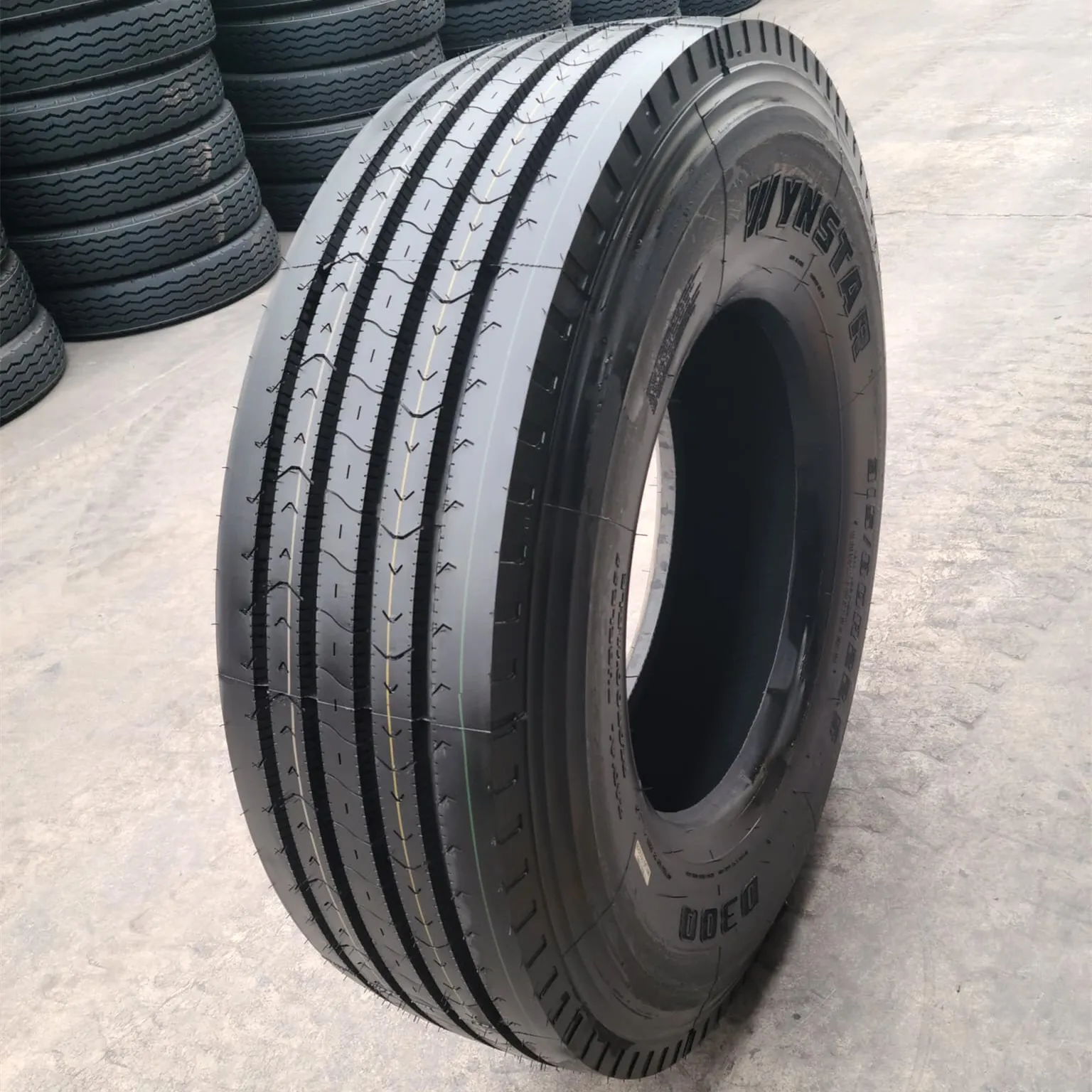 DOUBLECOIN üretim WYNSTAR ROADSTAR marka kamyon otobüs lastikleri 385/65R22.5 11R22.5 295/80R22.5 11R20 11R22.5 275/80R22.5 700R16