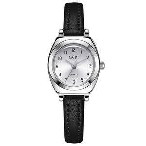 Nouvelle montre pour femme simple et élégante en forme de tonneau élégant bracelet en cuir montre-bracelet à quartz - Product Image 6