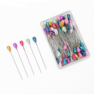 Vente en gros de points de suture droits outils de couture de vêtements boîtes d'<span class=keywords><strong>aiguilles</strong></span> <span class=keywords><strong>auxiliaires</strong></span> de couture aiguille à tête de perle en forme de gouttelette de couleur - Product Image 1