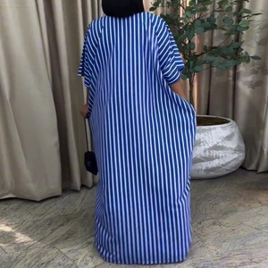 Vestido maxi tipo caftán con estampado de rayas para mujer, talla grande, manga corta, holgado, informal, a la moda - Product Image 4