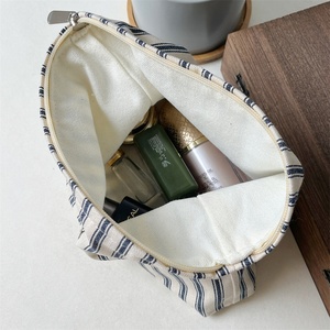 BSCI Promotional Custom Logo Print Washable Zipper Makeup Pouch Cotton Canvas Reusable Make up Cosmetic <b>Bags</b> With Personal Logo - Product Image 6