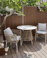 Ensemble de salle à manger d'extérieur moderne et durable pour villa, balcon, cour, table et chaises en rotin tressé, mobilier de jardin d'extérieur