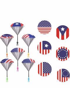 Venta al por mayor juguetes voladores personalizados para niños Sky Diving juego al aire libre lanzamiento a mano Día DE LA Independencia juguetes de paracaídas - Product Image 2