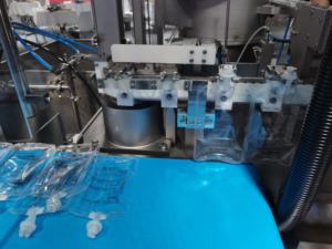 50-1000 मिली थैलियों के लिए स्वचालित रक्त बैग बनाने वाली मशीन मशीनरी का नैदानिक आधान उपयोग - Product Image 4