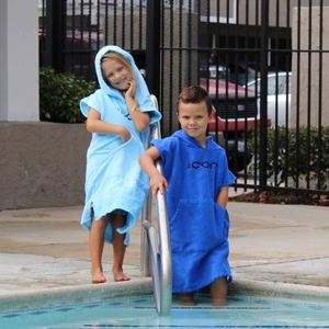Peignoir à capuche doux et confortable en polyester à motif personnalisé, poncho, serviette de plage, serviette de bain en coton pour enfants - Product Image 3