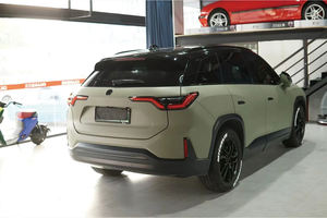 <span class=keywords><strong>Precio</strong></span> <span class=keywords><strong>de</strong></span> fábrica <span class=keywords><strong>de</strong></span> alta calidad autoadhesivo nuevo satén cuerpo completo Color caqui verde envoltura <span class=keywords><strong>de</strong></span> coche envoltura <span class=keywords><strong>de</strong></span> vinilo rollo <span class=keywords><strong>de</strong></span> película para coche - Product Image 4