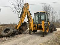 Chargeuse-pelleteuse d'occasion JCB 4CX 4X4 de haute qualité, capacité de charge nominale de 8 tonnes, moteur d'origine britannique importé, boîte de vitesses, pompe - Excellent rapport qualité-prix