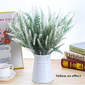 Un bouquet de <span class=keywords><strong>fleurs</strong></span> artificielles en plastique de lavande de Provence, style fleur, décoration de mariage chinoise, décoration de la maison, décoration de table de Noël - Product Image 2