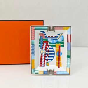 Cenicero de Cerámica Electrónico Recargable, Estilo Europeo, Rectangular, para Escritorio, Hogar u Oficina, Origen Guangdong - Product Image 1