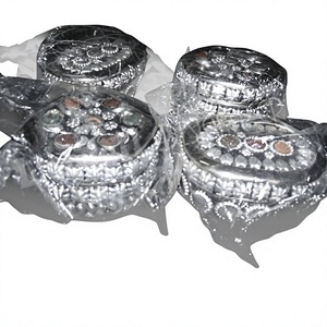 Pin de Aleación de Zinc Plateado con Decoración de Piedras, Forma Irregular, Tema Antiguo, Esmalte Duro en Relieve, Artículo Coleccionable Lowellcraft - Product Image 4
