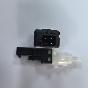 Interruptor de Luz de Freno Fiat 60669020 9S5113K198AA 12V para Reemplazo o Reparación Citroën Europa - Product Image 4
