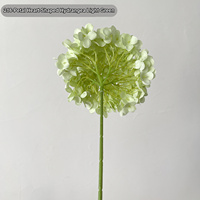 Bunga Hydrangea Buatan Bentuk Hati 216 Kelopak, Tangkai Bulat, untuk Dekorasi Vas Pernikahan (Grosir)