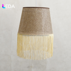 Lámpara Colgante LEDA de Mimbre con Borlas, Estilo Boho, Pantalla Tejida, Color Personalizado para Decoración de Techos en Bodas, Eventos y Fiestas - Product Image 4