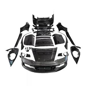 Kit complet <span class=keywords><strong>de</strong></span> carrosserie en fibre <span class=keywords><strong>de</strong></span> carbone OVT, spoiler avant/arrière, jupes latérales, amortisseurs, 992/718, mise à niveau <span class=keywords><strong>de</strong></span> réduction du bruit, 1 mm - Product Image 1